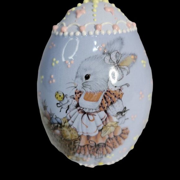 Porcelain Folkloric Dot Easter Egg - Picture 9 of 9
